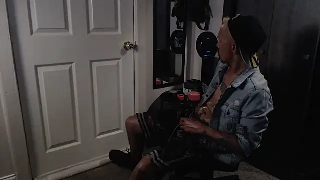 Snapshot of inc25cb@xh chatting on 6, 1, 2025 inc25cbxh online show from 6, 1, 2025