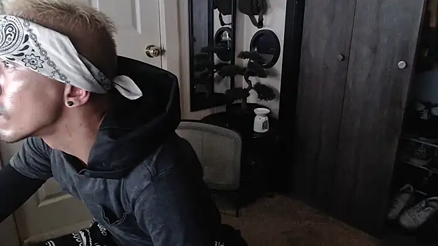 Snapshot of inc25cb@xh chatting on 8, 1, 2025 inc25cbxh online show from 8, 1, 2025