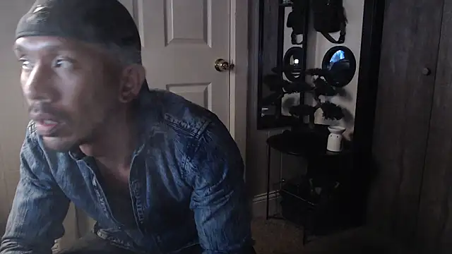 Snapshot of inc25cb@xh chatting on 6, 3, 2025 inc25cbxh online show from 6, 3, 2025