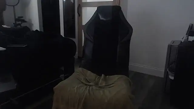 Snapshot of inc25cb@xh chatting on 12, 9, 2025 inc25cbxh online show from 12, 9, 2025