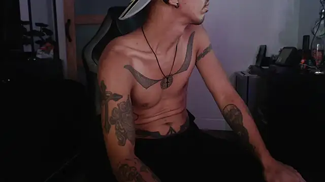 Snapshot of inc25cb@xh chatting on 25, 10, 2025 inc25cbxh online show from 25, 10, 2025