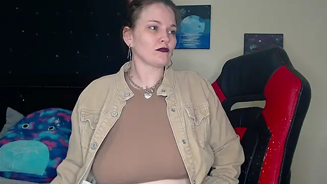 ToxicLilly online show from 3, 1, 2025