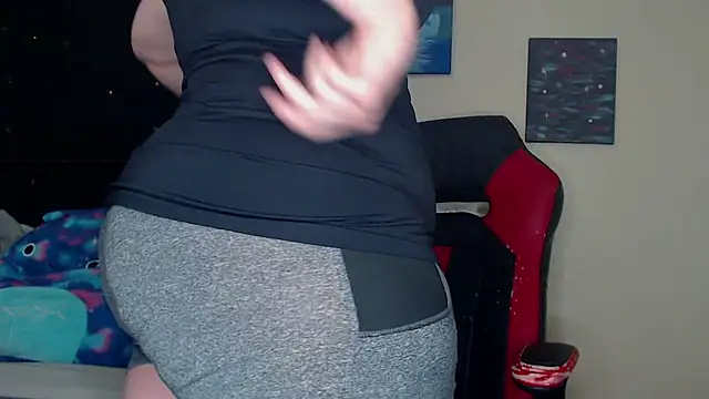 ToxicLilly online show from 5, 1, 2025