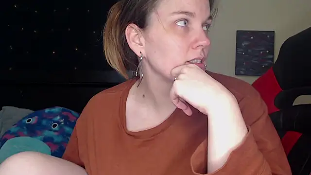 ToxicLilly online show from 9, 3, 2025