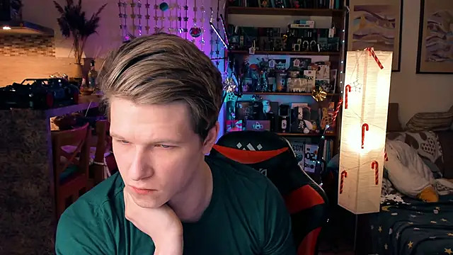 Breston Sweet online show from 18, 12, 2024