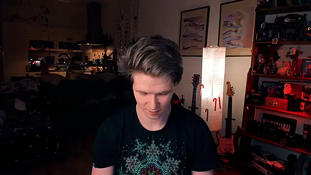 Breston Sweet online show from 23, 12, 2024