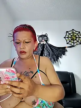 zafiro sex  online show from 28, 10, 2025