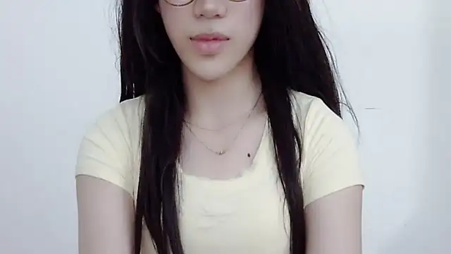 Snapshot of JennyChoo chatting on 13, 4, 2026 JennyChoo online show from 13, 4, 2026