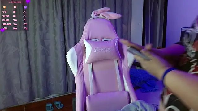 Keyla01  online show from 8, 11, 2025