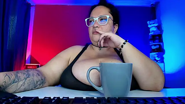 lulubigtitts1 online show from 7, 3, 2026