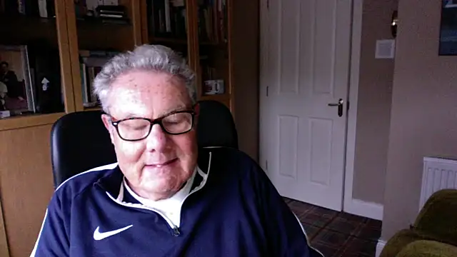 Snapshot of Oldpistolpete chatting on 11, 2, 2025 Oldpistolpete online show from 11, 2, 2025