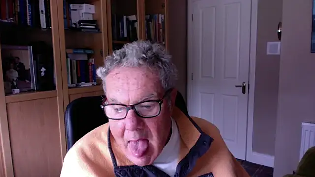 Snapshot of Oldpistolpete chatting on 12, 2, 2025 Oldpistolpete online show from 12, 2, 2025