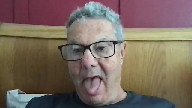 Snapshot of Oldpistolpete chatting on 9, 9, 2025 Oldpistolpete online show from 9, 9, 2025