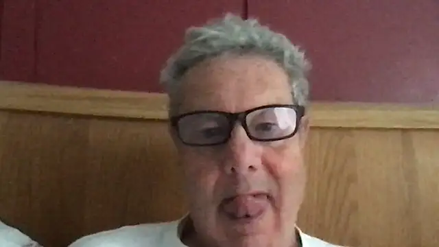 Snapshot of Oldpistolpete chatting on 7, 10, 2025 Oldpistolpete online show from 7, 10, 2025