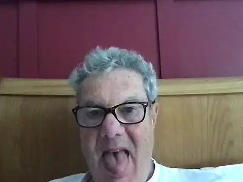 Snapshot of Oldpistolpete chatting on 11, 10, 2025 Oldpistolpete online show from 11, 10, 2025
