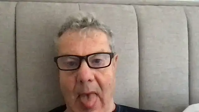 Snapshot of Oldpistolpete chatting on 7, 11, 2025 Oldpistolpete online show from 7, 11, 2025