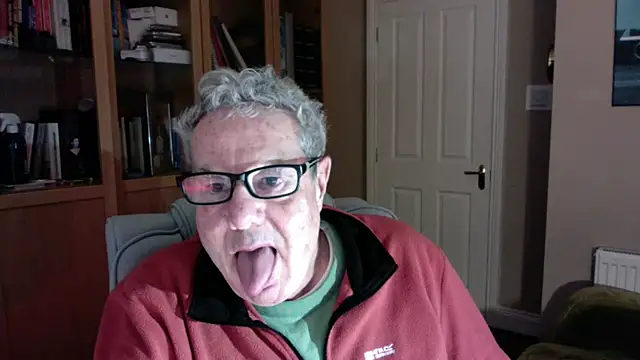 Snapshot of Oldpistolpete chatting on 7, 3, 2026 Oldpistolpete online show from 7, 3, 2026