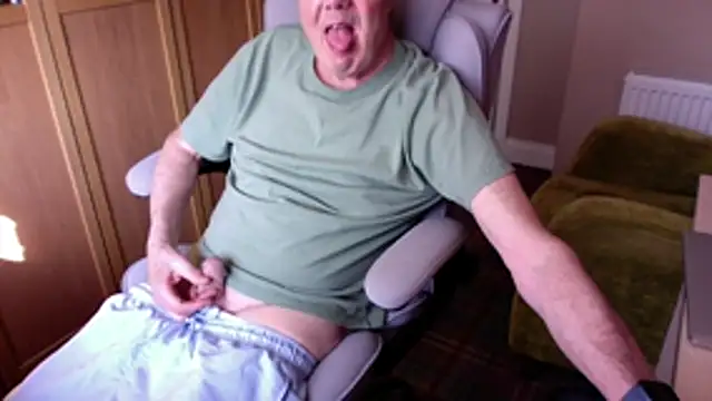 Snapshot of Oldpistolpete chatting on 21, 3, 2026 Oldpistolpete online show from 21, 3, 2026
