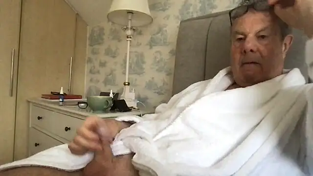 Snapshot of Oldpistolpete chatting on 24, 3, 2026 Oldpistolpete online show from 24, 3, 2026