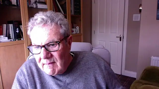 Snapshot of Oldpistolpete chatting on 13, 4, 2026 Oldpistolpete online show from 13, 4, 2026