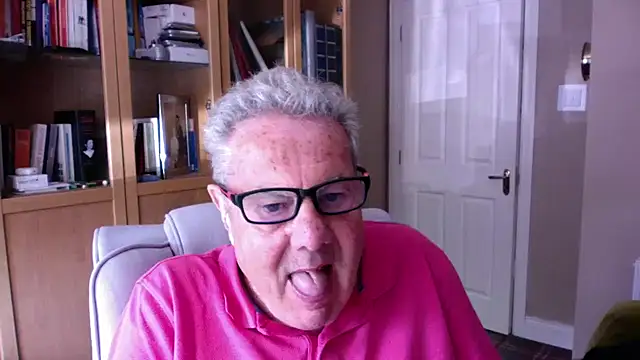Snapshot of Oldpistolpete chatting on 11, 5, 2026 Oldpistolpete online show from 11, 5, 2026
