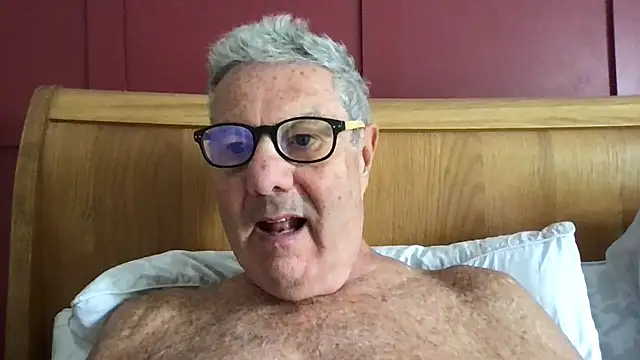 Snapshot of Oldpistolpete chatting on 18, 6, 2026 Oldpistolpete online show from 18, 6, 2026