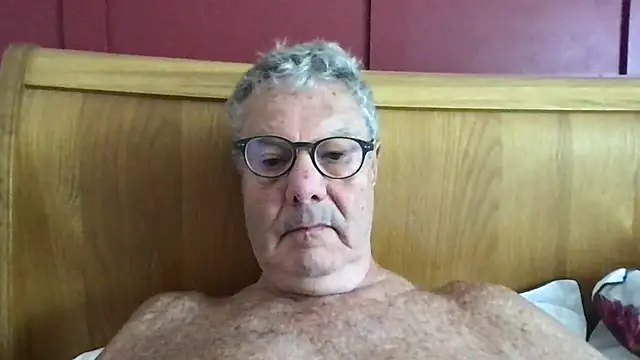 Snapshot of Oldpistolpete chatting on 21, 6, 2026 Oldpistolpete online show from 21, 6, 2026
