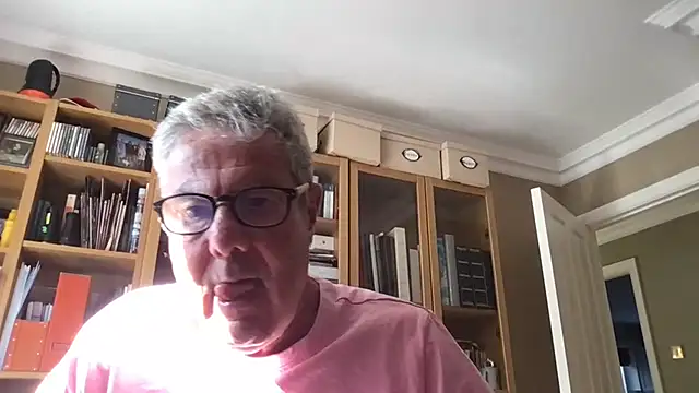 Snapshot of Oldpistolpete chatting on 15, 7, 2026 Oldpistolpete online show from 15, 7, 2026