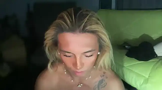 Snapshot of cockprincess_diannaxx chatting on 30, 12, 2024 cockprincess diannaxx online show from 30, 12, 2024