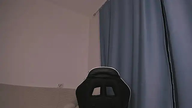 An White online show from 14, 12, 2024