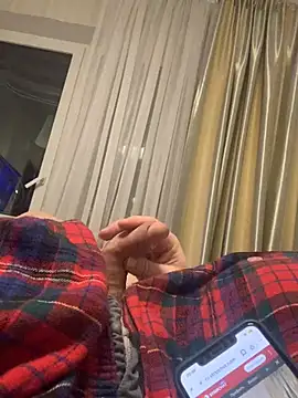 Snapshot of GHsveter chatting on 4, 1, 2025 GHsveter online show from 4, 1, 2025