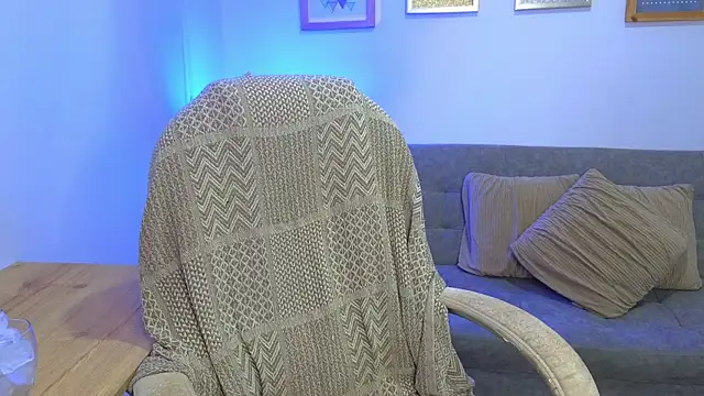 annylouis online show from 2, 12, 2025