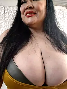 Snapshot of kittyhotass1 chatting on 1, 10, 2025 kittyhotass1 online show from 1, 10, 2025