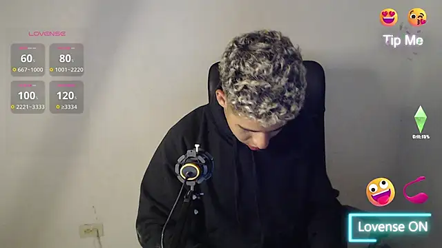 Snapshot of Daiki_Jack chatting on 19, 12, 2024 Daiki Jack online show from 19, 12, 2024