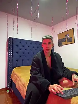 Snapshot of Daiki_Jack chatting on 8, 1, 2025 Daiki Jack online show from 8, 1, 2025