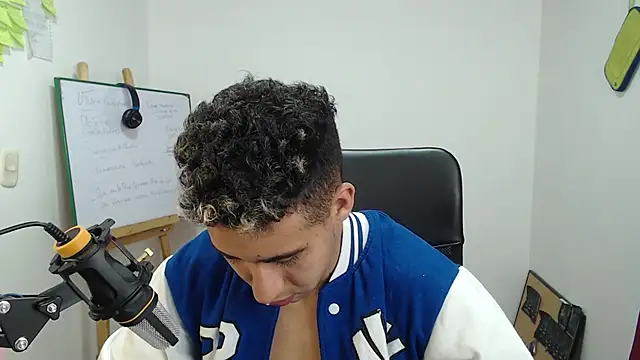 Snapshot of Daiki_Jack chatting on 18, 1, 2025 Daiki Jack online show from 18, 1, 2025