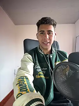 Snapshot of Daiki_Jack chatting on 2, 2, 2025 Daiki Jack online show from 2, 2, 2025