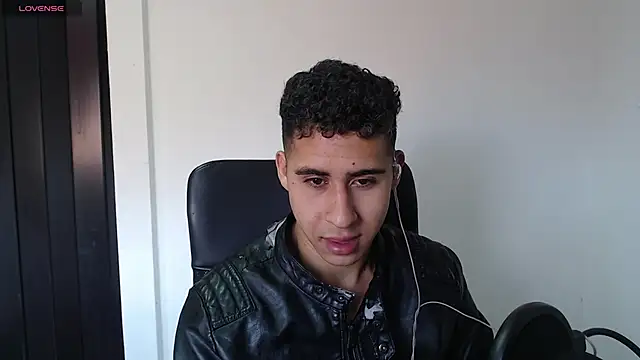 Snapshot of Daiki_Jack chatting on 15, 2, 2025 Daiki Jack online show from 15, 2, 2025