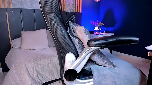 Snapshot of shanelhot chatting on 11, 2, 2025 shanelhot online show from 11, 2, 2025