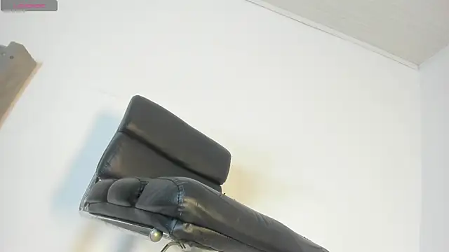 Daniela Coks online show from 17, 7, 2026