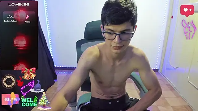 Snapshot of GoldenProject chatting on 9, 3, 2025 GoldenProject online show from 9, 3, 2025