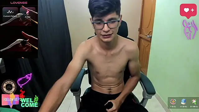 Snapshot of GoldenProject chatting on 30, 11, 2025 GoldenProject online show from 30, 11, 2025