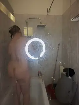 callmelouve online show from 30, 1, 2025