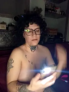 callmelouve online show from 18, 12, 2025