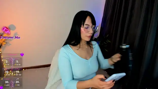 Silvanna-Moree online show from 6, 11, 2025