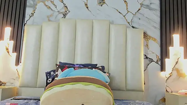 mollieblue69 online show from 13, 3, 2025