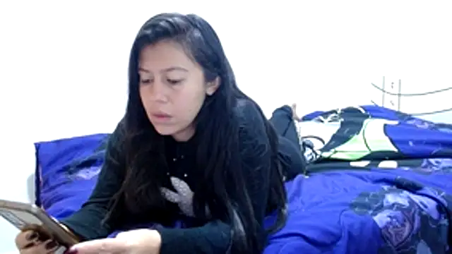 Snapshot of sandyquinnxx chatting on 23, 10, 2025 sandyquinnxx online show from 23, 10, 2025