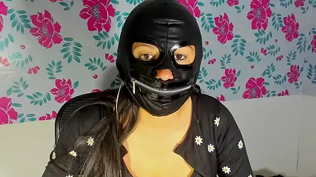 Snapshot of sandyquinnxx chatting on 17, 11, 2025 sandyquinnxx online show from 17, 11, 2025