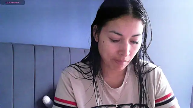 Snapshot of Sweet-Angie chatting on 11, 5, 2026 Sweet-Angie online show from 11, 5, 2026