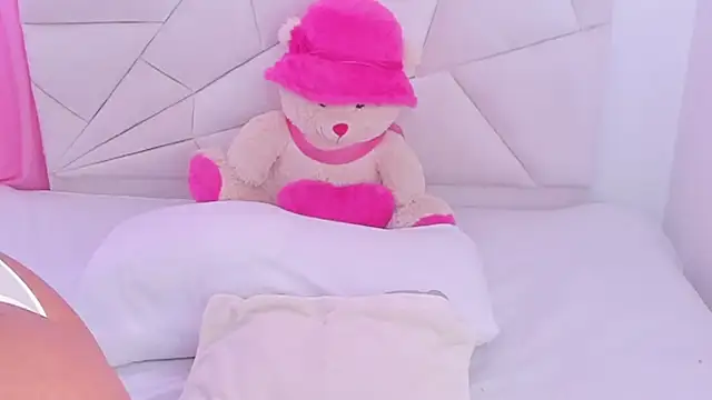 Anamhenao online show from 21, 9, 2025